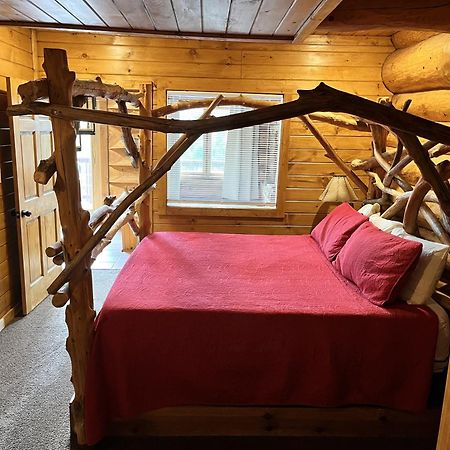 Infinite Views - Secluded With Mountain Views Cabin แกตลิงเบิร์ก ภายนอก รูปภาพ