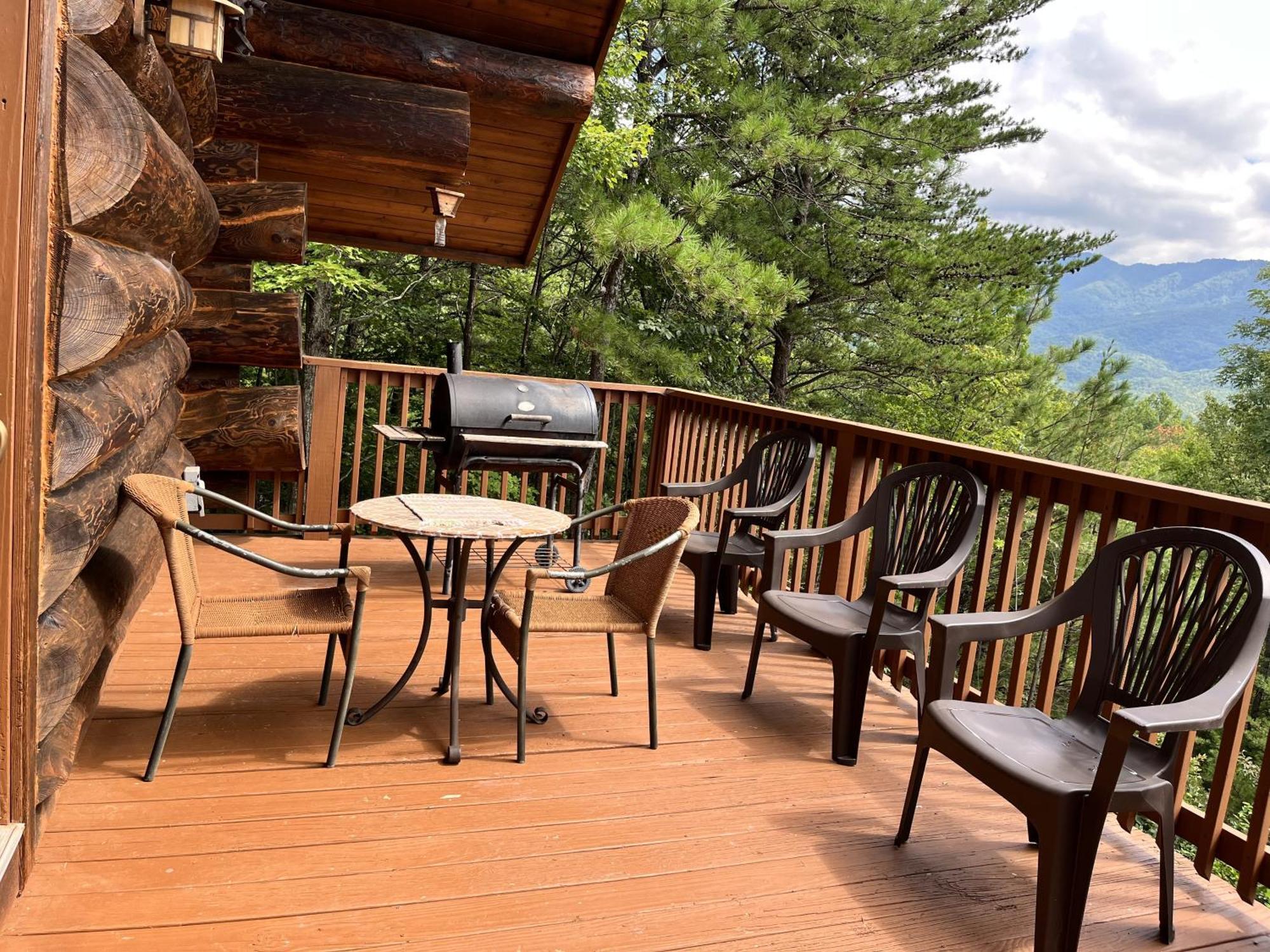 Infinite Views - Secluded With Mountain Views Cabin แกตลิงเบิร์ก ภายนอก รูปภาพ